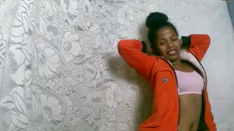 rosia online show from November 1, 2025, 8:22 pm