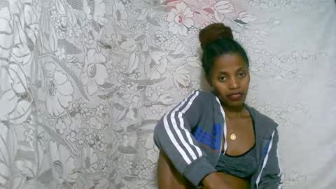 rosia online show from December 1, 2025, 3:17 pm