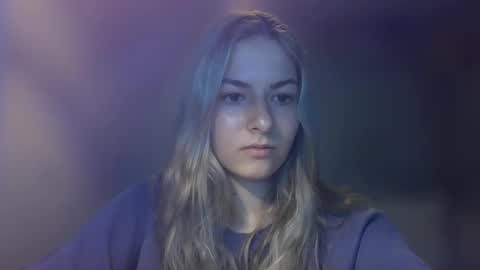 Snapshot of rosie_june chatting on February 10, 2025, 10:53 am Rosie online show from February 10, 2025, 10:53 am