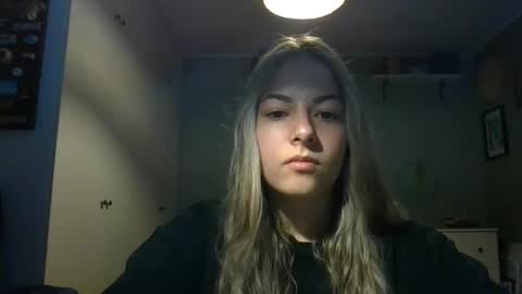 Snapshot of rosie_june chatting on February 21, 2025, 8:07 am Rosie online show from February 21, 2025, 8:07 am