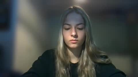 Snapshot of rosie_june chatting on February 21, 2025, 11:11 am Rosie online show from February 21, 2025, 11:11 am