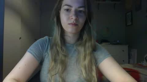 Snapshot of rosie_june chatting on November 6, 2025, 7:53 am Rosie online show from November 6, 2025, 7:53 am