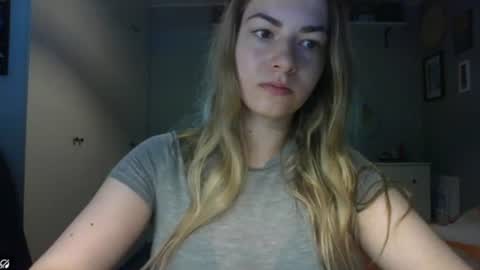 Snapshot of rosie_june chatting on July 13, 2026, 6:38 am Rosie online show from July 13, 2026, 6:38 am