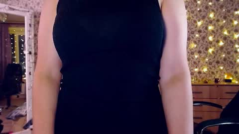 Rosie is waiting for YOU online show from December 5, 2025, 5:05 am