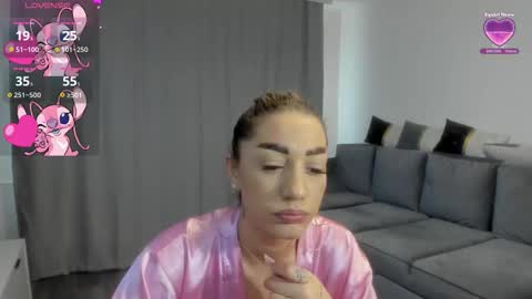 Snapshot of rossana_doll chatting on March 26, 2026, 9:15 am Rossa online show from March 26, 2026, 9:15 am