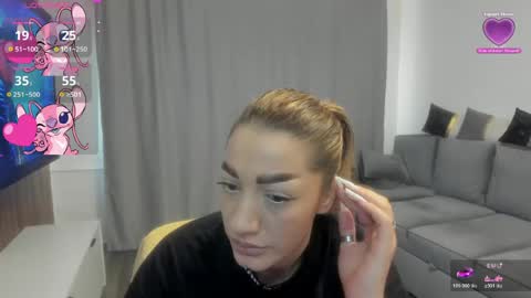Snapshot of rossana_doll chatting on April 4, 2026, 9:07 am Rossa online show from April 4, 2026, 9:07 am