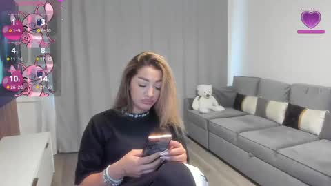 Snapshot of rossana_doll chatting on May 13, 2026, 7:50 am Rossa online show from May 13, 2026, 7:50 am