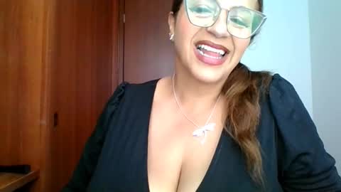 Rossana  online show from March 27, 2026, 1:00 pm