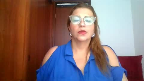 Rossana  online show from May 4, 2026, 12:23 pm