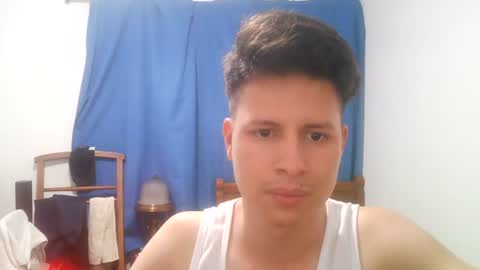 Snapshot of rosscou8 chatting on June 17, 2026, 6:49 am rosscou8 online show from June 17, 2026, 6:49 am
