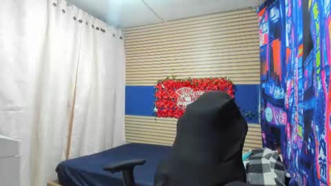 Snapshot of rosse_25 chatting on July 20, 2026, 10:18 am Would you like to help me with supplementation and sports suits so I can compete in powerlifting online show from July 20, 2026, 10:18 am