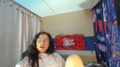 Snapshot of rosse_25 chatting on July 28, 2026, 3:21 pm Would you like to help me with supplementation and sports suits so I can compete in powerlifting online show from July 28, 2026, 3:21 pm