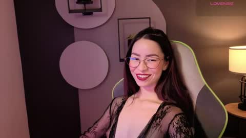 Snapshot of rosse_98_ chatting on July 14, 2026, 3:18 pm Miss Rosse online show from July 14, 2026, 3:18 pm
