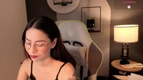 Snapshot of rosse_98_ chatting on July 18, 2026, 1:48 pm Miss Rosse online show from July 18, 2026, 1:48 pm