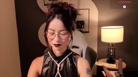 Snapshot of rosse_98_ chatting on August 6, 2026, 1:46 pm Miss Rosse online show from August 6, 2026, 1:46 pm