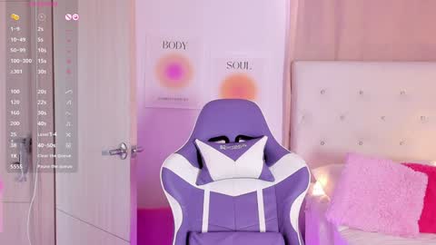 Snapshot of rossedaw_ chatting on January 16, 2025, 5:23 pm Rosse Daw Independent model online show from January 16, 2025, 5:23 pm