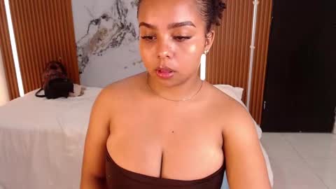 Rossi Hill online show from October 24, 2025, 8:49 pm