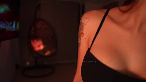 Rossey online show from February 24, 2025, 1:35 am