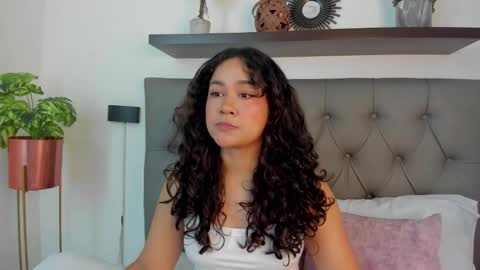 rossie_lanie_ online show from January 14, 2026, 12:22 pm
