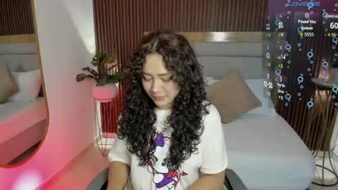 rossie_lanie_ online show from May 6, 2026, 7:52 pm