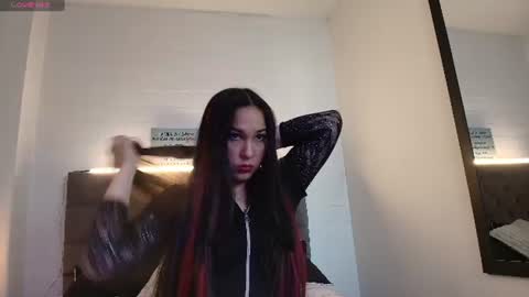 rossy_marks online show from June 19, 2026, 2:38 am