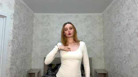 Snapshot of rossylume chatting on May 20, 2026, 5:41 pm Alice online show from May 20, 2026, 5:41 pm