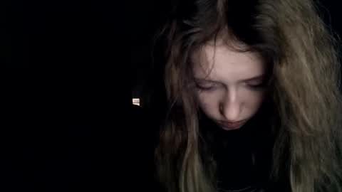 Snapshot of rosy_petal chatting on December 16, 2025, 6:29 am rosy_petal online show from December 16, 2025, 6:29 am