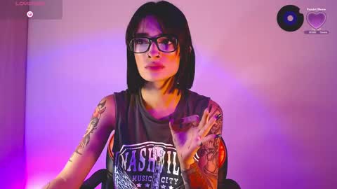 rot_wallace online show from September 18, 2025, 10:56 pm