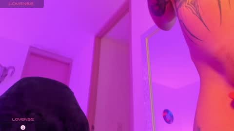rot_wallace online show from May 12, 2026, 11:24 pm