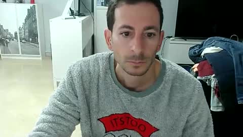 roubarixx online show from January 15, 2025, 9:02 am