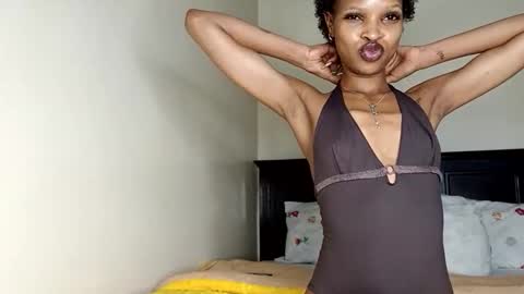 roundbootie online show from June 6, 2026, 12:21 pm