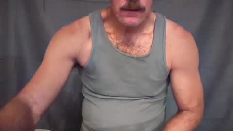 Snapshot of roundthebend8 chatting on July 2, 2026, 3:56 am roundthebend8 online show from July 2, 2026, 3:56 am
