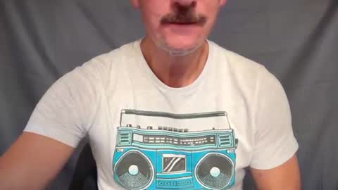 Snapshot of roundthebend8 chatting on July 23, 2026, 3:04 am roundthebend8 online show from July 23, 2026, 3:04 am