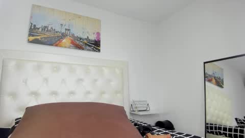 rouse_sexy_hotxx77 online show from November 2, 2025, 4:26 am