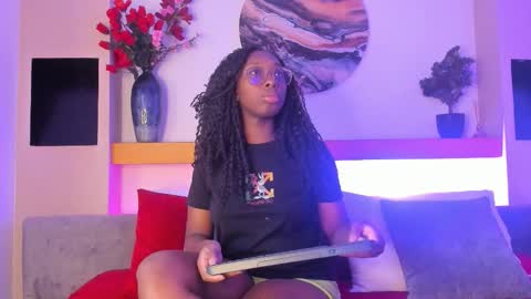 rouselux online show from March 9, 2026, 11:47 am