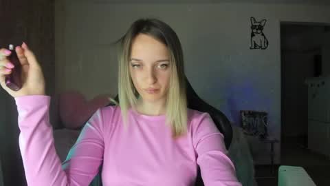 Snapshot of rousereed chatting on May 27, 2026, 5:37 am Rouse online show from May 27, 2026, 5:37 am