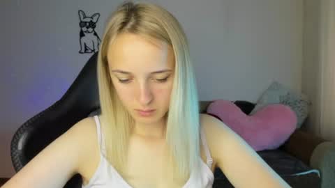 Snapshot of rousereed chatting on July 28, 2026, 6:53 am Rouse online show from July 28, 2026, 6:53 am
