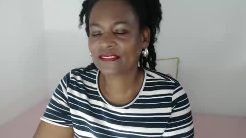 luxa online show from March 16, 2026, 12:53 pm