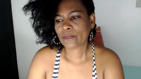Snapshot of roushlove chatting on July 23, 2026, 1:31 pm luxa online show from July 23, 2026, 1:31 pm