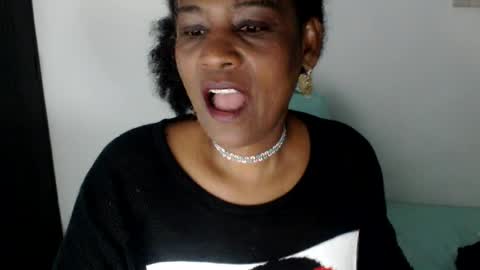 Snapshot of roushlove chatting on July 27, 2026, 9:27 am luxa online show from July 27, 2026, 9:27 am