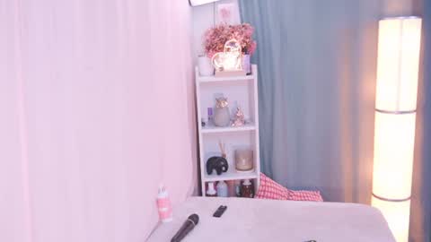 Snapshot of rousse_elodie chatting on July 27, 2026, 12:23 pm Rousse 3 online show from July 27, 2026, 12:23 pm