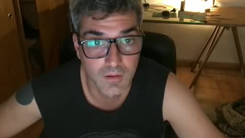 Snapshot of rousshen chatting on May 7, 2026, 7:52 pm rousshen online show from May 7, 2026, 7:52 pm