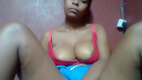 rovaelyah online show from February 14, 2026, 8:22 am