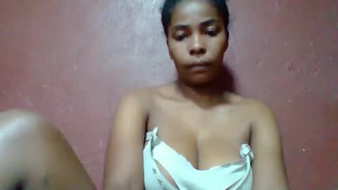 rovaelyah online show from April 9, 2026, 2:44 am