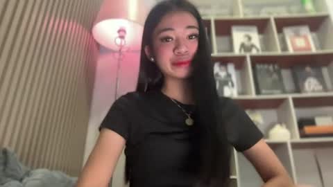 roweena online show from July 17, 2026, 8:43 am