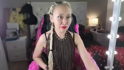 Snapshot of roxalanastar chatting on July 20, 2026, 9:06 pm Roxalana online show from July 20, 2026, 9:06 pm