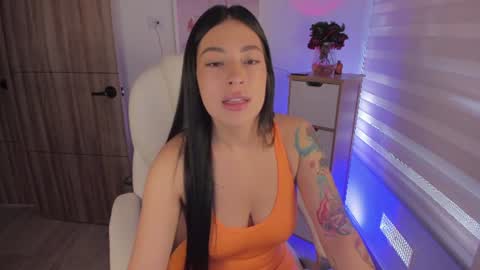 Snapshot of roxana_04_ chatting on June 30, 2026, 4:08 pm Rox online show from June 30, 2026, 4:08 pm