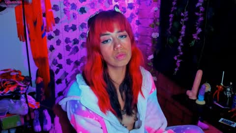 Snapshot of roxanbunny chatting on January 27, 2025, 4:41 am roxxy online show from January 27, 2025, 4:41 am