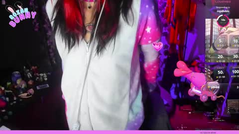 Snapshot of roxanbunny chatting on February 18, 2025, 10:49 am roxxy online show from February 18, 2025, 10:49 am