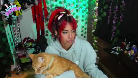 Snapshot of roxanbunny chatting on February 23, 2025, 12:37 pm roxxy online show from February 23, 2025, 12:37 pm